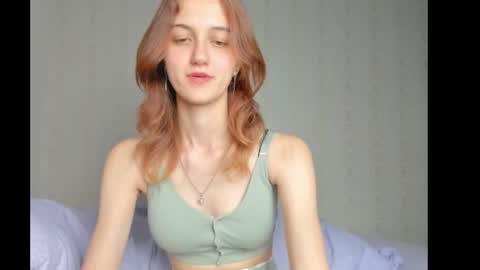 dreamy_pollyyy online show from 10/01/25, 03:40