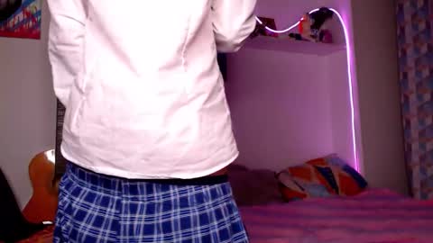 Snapshot of dreamyadam chatting on 11/26/25, 07:37 Adam Dream online show from 11/26/25, 07:37