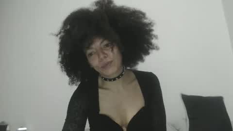 Snapshot of dreamylatina chatting on 02/18/26, 01:56 DreamyLatina online show from 02/18/26, 01:56