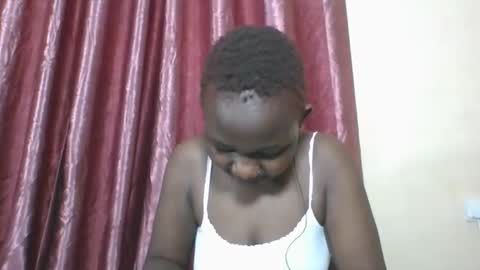 Snapshot of dreamylyne chatting on 11/02/25, 04:59 MERCY online show from 11/02/25, 04:59