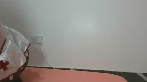 Snapshot of dreamylyne chatting on 11/03/25, 07:48 MERCY online show from 11/03/25, 07:48