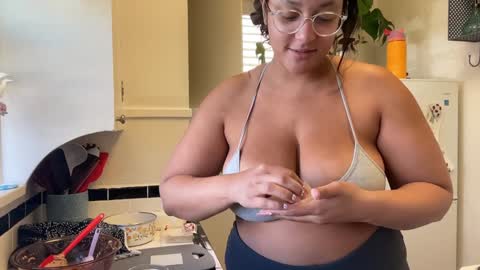 RIRI OR DREAMY online show from 01/07/25, 09:25