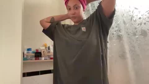 RIRI OR DREAMY online show from 03/12/26, 12:50