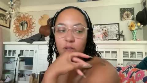 RIRI OR DREAMY online show from 03/12/26, 06:47