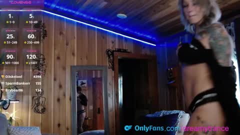 Snapshot of dreamytrance chatting on 09/30/25, 06:02 DreamyTrance online show from 09/30/25, 06:02