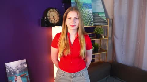 Snapshot of drewberkheimer chatting on 02/15/26, 03:25 My name is Luna online show from 02/15/26, 03:25