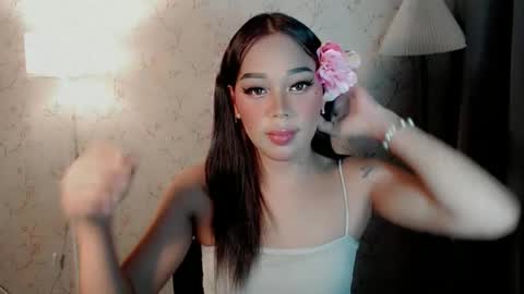 Snapshot of dreyanajones chatting on 10/21/25, 02:45 Dreyana online show from 10/21/25, 02:45