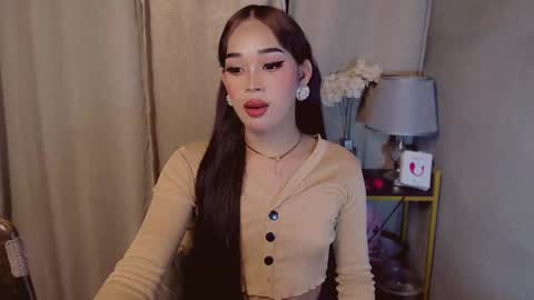 Dreyana online show from 11/15/25, 03:59