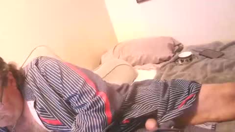 Snapshot of drfeelgood777 chatting on 10/19/25, 03:18 Dr. Feelgood online show from 10/19/25, 03:18