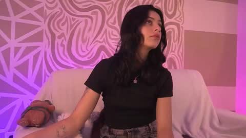 Daisy online show from 03/04/26, 03:40