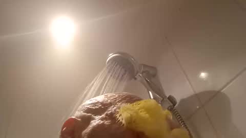 Snapshot of drijn3 chatting on 10/16/25, 07:26 drijn3 online show from 10/16/25, 07:26