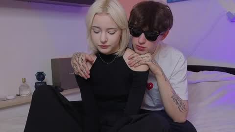 Mark online show from 04/11/26, 01:21