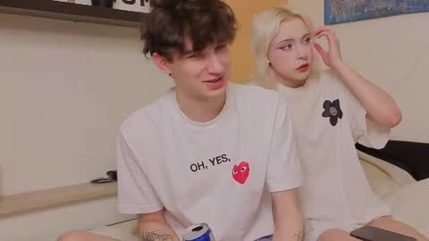 Mark online show from 04/11/26, 09:30