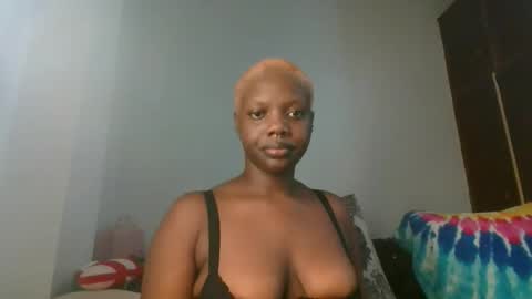 Kimberly online show from 11/16/25, 05:07