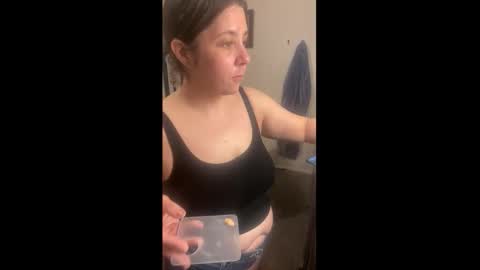 Drippy kitty  online show from 12/22/25, 10:29