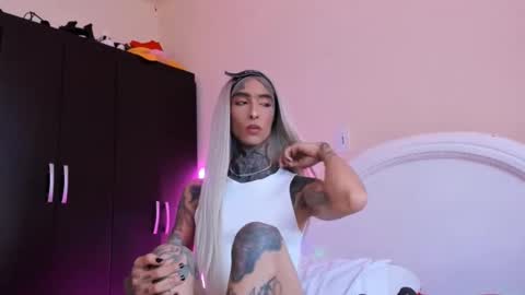 Snapshot of drippyorlove chatting on 01/25/25, 10:18 drippyorlove online show from 01/25/25, 10:18