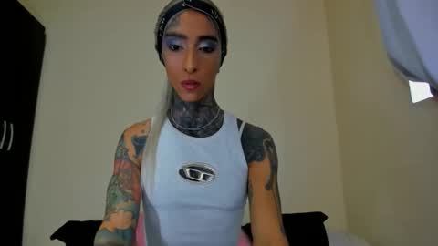 Snapshot of drippyorlove chatting on 03/12/25, 10:28 drippyorlove online show from 03/12/25, 10:28