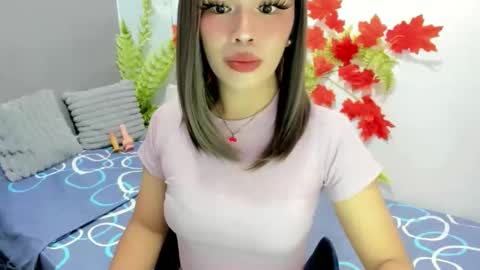 miss. Erika online show from 11/21/25, 09:08