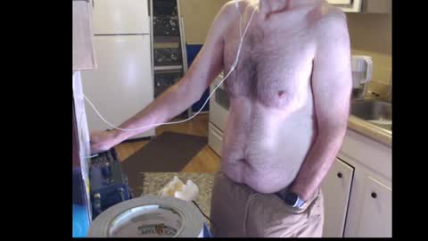 Hello Hope you enjoy what you see. I love attention in dirty talk and tips thickcock  edging precum dirtyTalk C2C online show from 04/07/26, 07:03