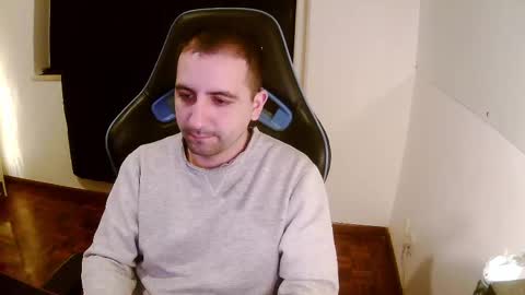 Snapshot of droooooones chatting on 02/24/25, 11:09 droooooones online show from 02/24/25, 11:09