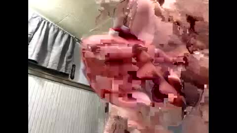 Snapshot of droppingloads82 chatting on 02/20/25, 05:23 droppingloads82 online show from 02/20/25, 05:23