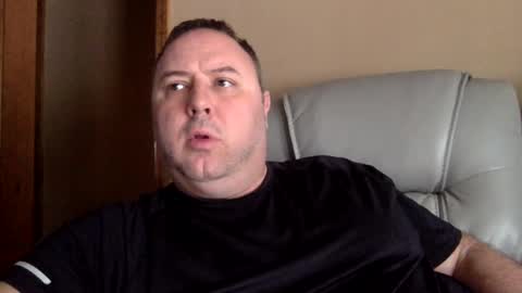 Snapshot of drow0909 chatting on 02/27/25, 02:21 Drow online show from 02/27/25, 02:21