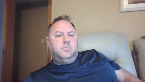 Snapshot of drow0909 chatting on 11/19/25, 12:27 Drow online show from 11/19/25, 12:27