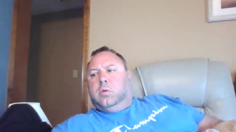 Snapshot of drow0909 chatting on 04/21/26, 11:27 Drow online show from 04/21/26, 11:27
