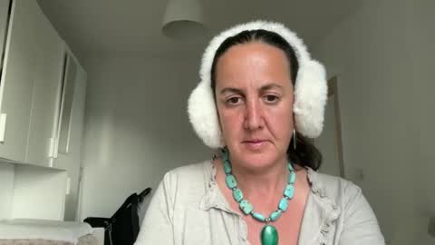 Snapshot of drresa chatting on 05/19/26, 04:35 Dr. Resa online show from 05/19/26, 04:35