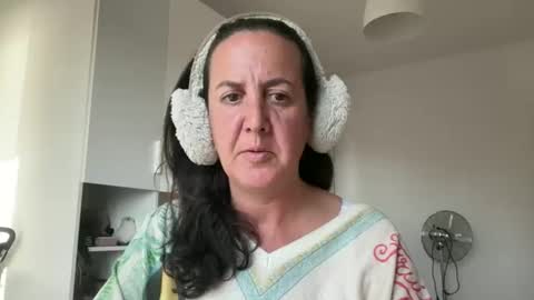 Snapshot of drresa chatting on 05/24/26, 04:34 Dr. Resa online show from 05/24/26, 04:34