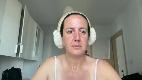 Snapshot of drresa chatting on 05/26/26, 10:55 Dr. Resa online show from 05/26/26, 10:55