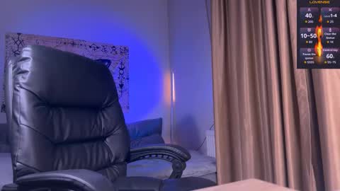 Mistress Lola Slavic witch online show from 12/03/25, 08:45