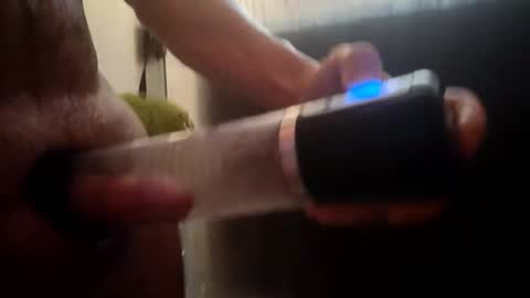 Snapshot of drummerboy72 chatting on 10/21/25, 11:44 drummerboy72 online show from 10/21/25, 11:44