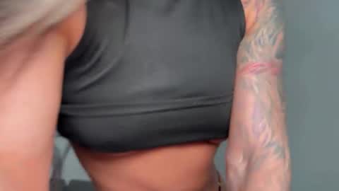 Bella online show from 05/26/26, 04:52