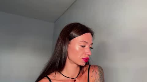 Snapshot of drunk_bosss chatting on 07/01/26, 01:29 Bella online show from 07/01/26, 01:29