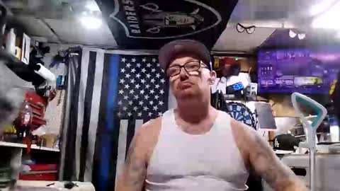 Snapshot of dsmock chatting on 11/14/25, 08:35 dsmock online show from 11/14/25, 08:35