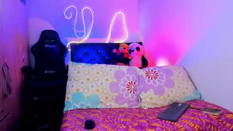 Snapshot of dual_seduction25 chatting on 07/10/26, 01:54 Juan Marulanda online show from 07/10/26, 01:54