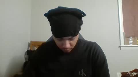 Snapshot of dubz07 chatting on 01/08/25, 12:37 dubz07 online show from 01/08/25, 12:37