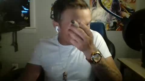 Snapshot of dubz07 chatting on 10/23/25, 08:07 dubz07 online show from 10/23/25, 08:07