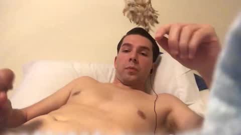 Snapshot of ducebabydee chatting on 11/14/25, 02:43 ducebabydee online show from 11/14/25, 02:43