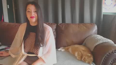 Snapshot of duckman162 chatting on 03/10/25, 09:18 Duckman and Rose online show from 03/10/25, 09:18