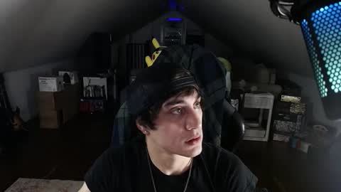 NotYourAverageTwink online show from 04/20/26, 06:27