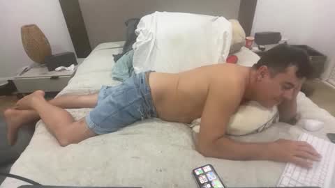 Dude online show from 01/05/26, 05:27