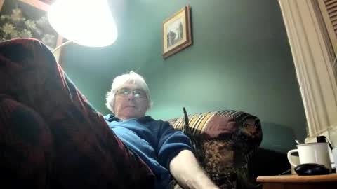 Snapshot of dug38 chatting on 04/18/26, 03:10 Doug online show from 04/18/26, 03:10