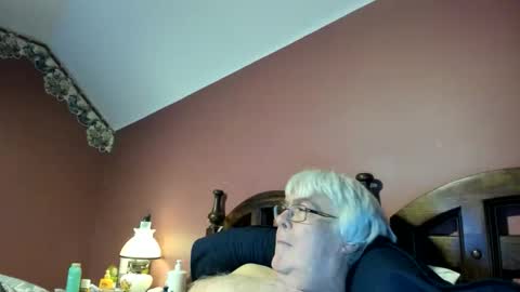 Snapshot of dug38 chatting on 05/14/26, 02:18 Doug online show from 05/14/26, 02:18