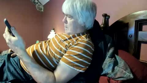 Snapshot of dug38 chatting on 06/08/26, 04:18 Doug online show from 06/08/26, 04:18