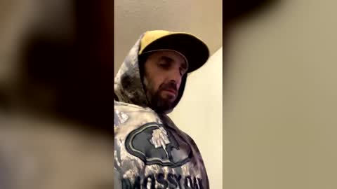 Snapshot of dugawuga chatting on 01/09/26, 05:10 dugawuga online show from 01/09/26, 05:10