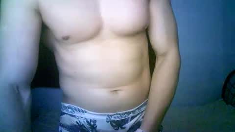 Snapshot of duhe1234 chatting on 10/31/25, 04:35 duhe1234 online show from 10/31/25, 04:35