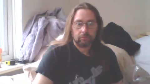 Snapshot of dukenucum73 chatting on 10/11/25, 04:49 chris online show from 10/11/25, 04:49