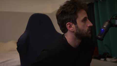 Snapshot of dukethedude chatting on 12/22/24, 01:34 Duke online show from 12/22/24, 01:34